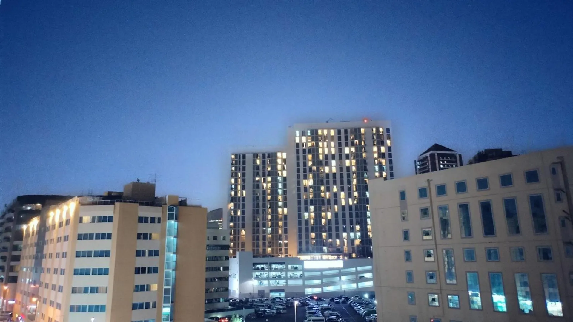 Classic Capsule Holiday Homes Dubai United Arab Emirates